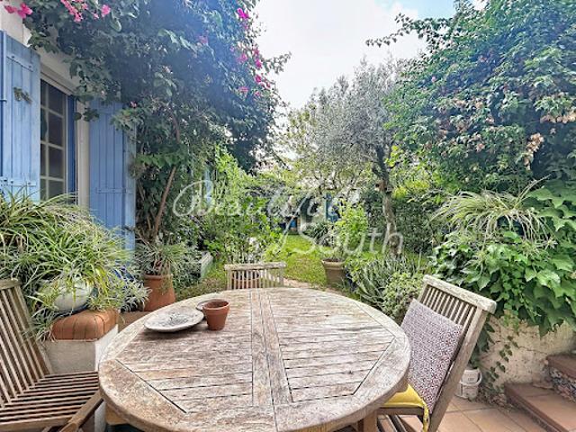 Vente Maison de ville 7 pièces 207.8 m2 Perpignan