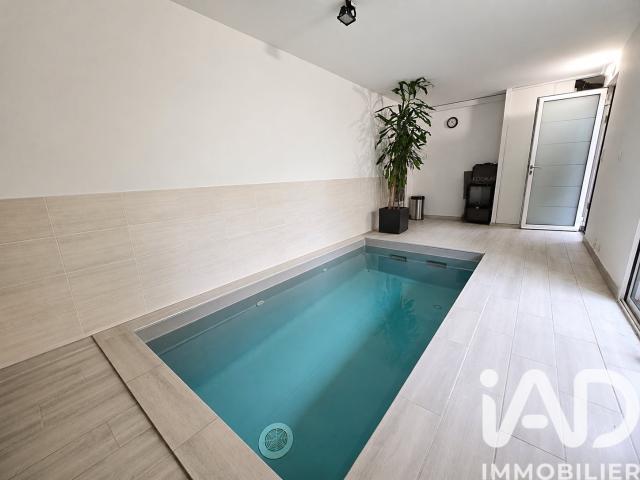 Vente Maison de ville 7 pièces 200m² Bordeaux