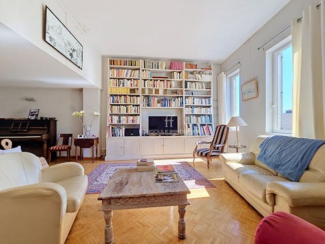 Vente Maison 7 pièces 235 m2 Avignon
