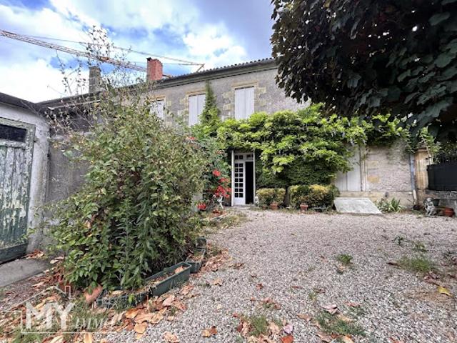 Vente Maison de ville 7 pièces 280.87 m2 Sainte Foy la Grande