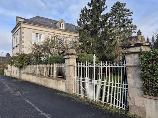 Vente Maison de ville 7 pièces 230 m2 Montgivray