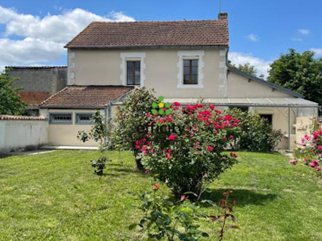 Vente Maison de ville 4 pièces 104 m2 Aigre