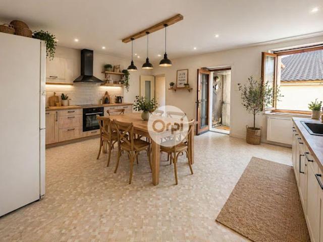 Vente Maison de ville 4 pièces 100 m2 Beauvallon