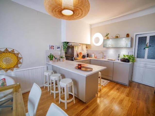 Vente Maison de ville 4 pièces 112.16 m2 Saint Martin de la Brasque