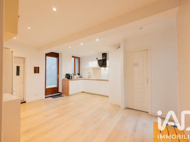Vente Maison de ville 4 pièces 125 m2 Bazeilles
