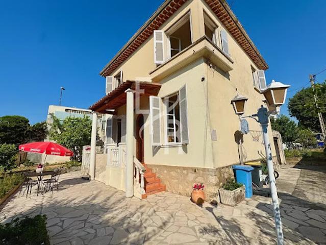 Vente Maison de ville 4 pièces 120 m2 Le Cannet
