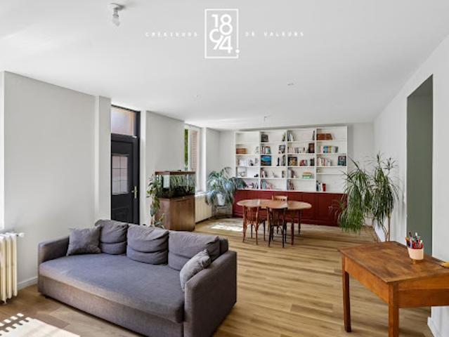 Vente Maison de ville 4 pièces 121.79 m2 Lyon 8ème