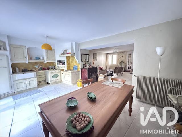 Vente Maison de ville 4 pièces 135 m2 Vallabrègues