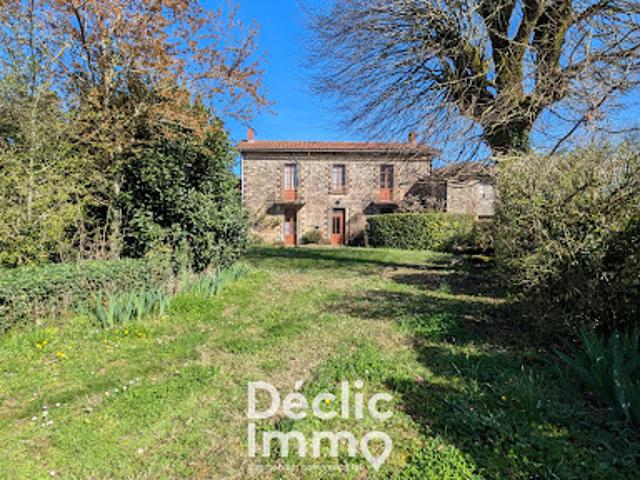 Vente Maison 4 pièces 146 m2 Les Adjots