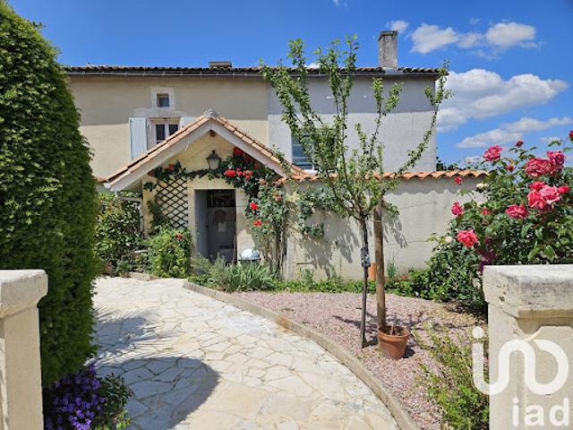 Vente Maison de ville 4 pièces 150 m2 Châteauneuf sur Charente