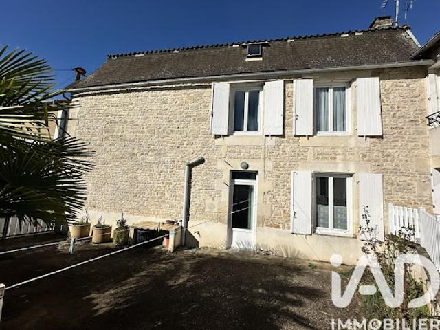 Vente Maison de ville 4 pièces 83 m2 Sauzé Vaussais