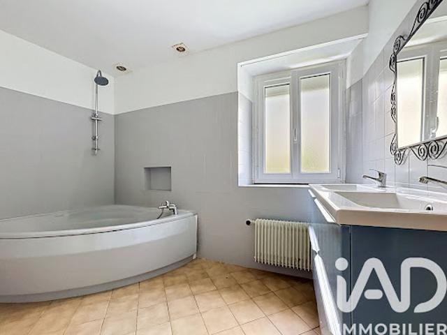 Vente Maison de ville 4 pièces 90 m2 Auneau Bleury Saint Symphorien