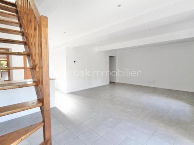 Vente Maison de ville 5 pièces 105 m2 Charny Orée de Puisaye