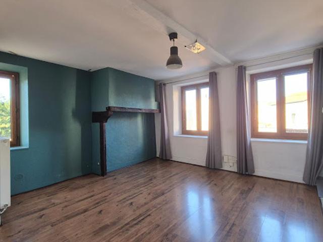 Vente Maison de ville 5 pièces 110.6 m2 Saint Just Saint Rambert