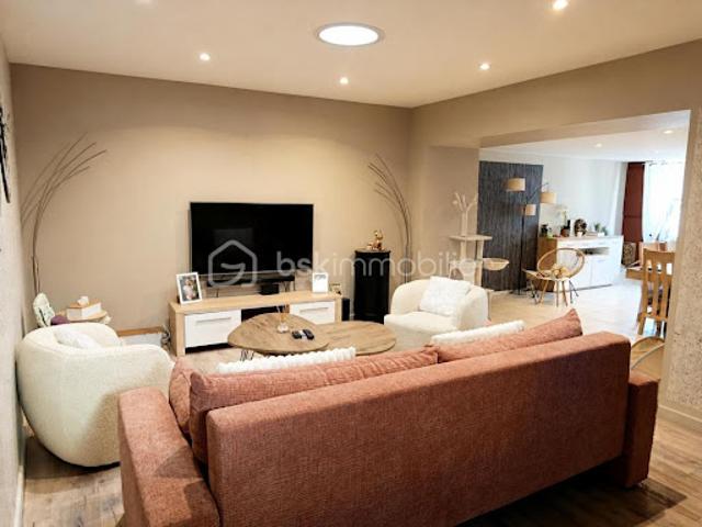 Vente Maison de ville 5 pièces 125 m2 Commer