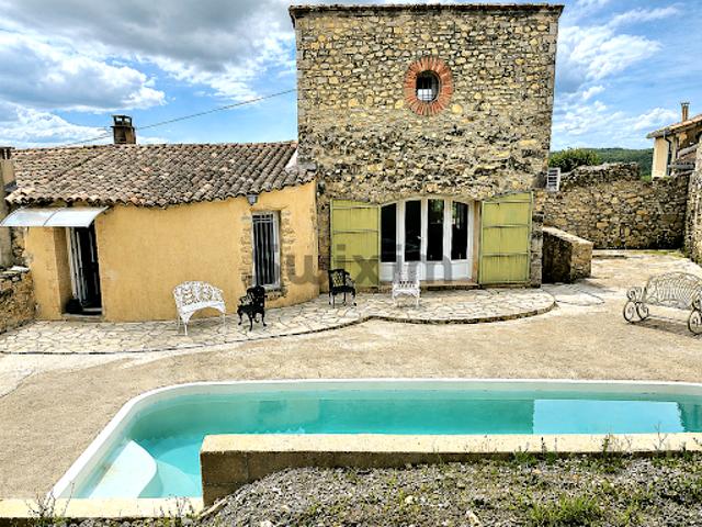 Vente Maison 5 pièces 139 m2 Cassagnoles
