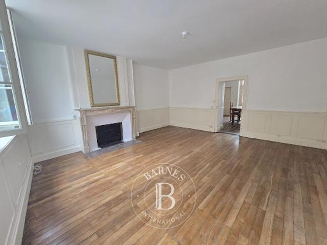 Vente Maison de ville 5 pièces 137 m2 Bourges