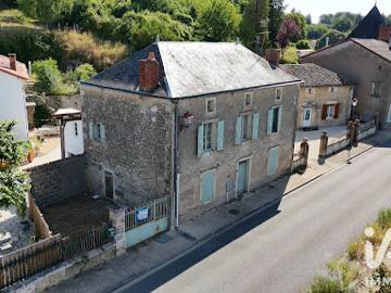 Vente Maison de ville 5 pièces 148 m2 Charroux