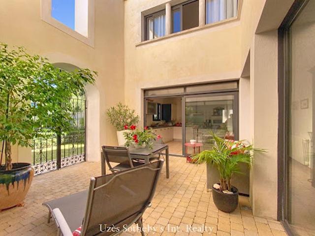 Vente Maison de ville 5 pièces 167 m2 Nimes