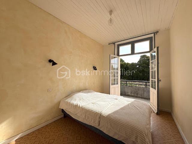 Vente Maison de ville 5 pièces 87.11 m2 Nimes
