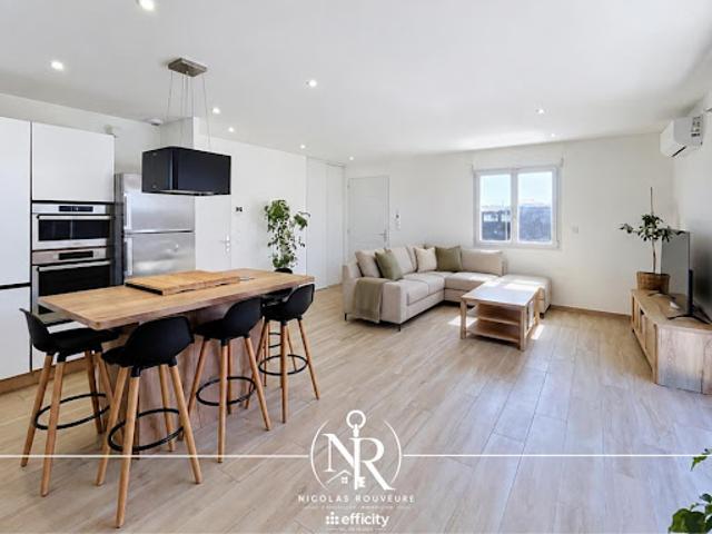 Vente Maison de ville 5 pièces 110 m2 Loyettes