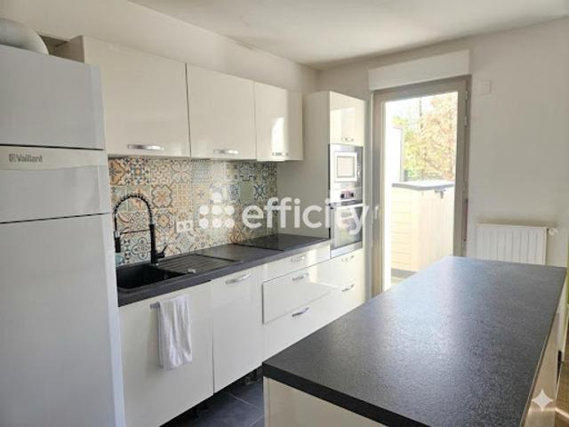 Vente Maison de ville 5 pièces 95 m2 Saint Cyr l'Ecole