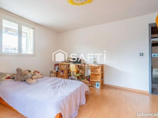 Vente Maison de ville 6 pièces 137 m2 Listrac Médoc