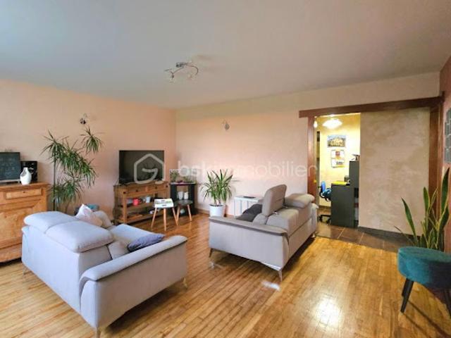 Vente Maison 6 pièces 143 m2 Beugnon Thireuil
