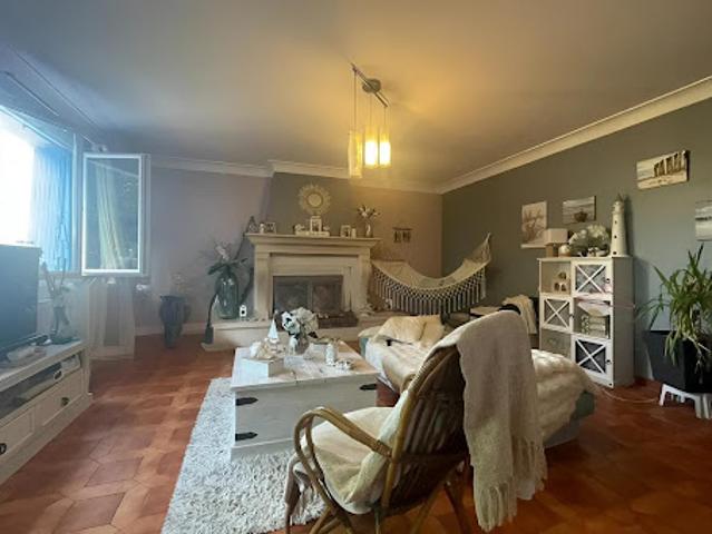Vente Maison de ville 6 pièces 158 m2 Mouthiers sur Boëme