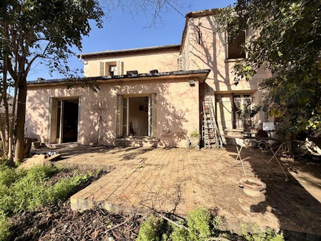 Vente Maison de ville 6 pièces 158 m2 Nimes