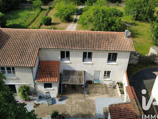 Vente Maison de ville 6 pièces 167 m2 Mansle