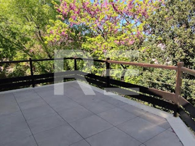 Vente Maison de ville 6 pièces 160.6 m2 Nimes