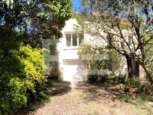 Vente Maison de ville 6 pièces 160.6 m2 Nimes