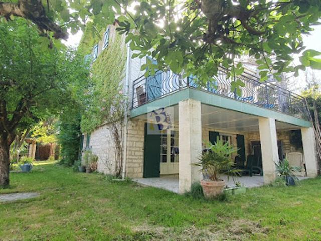 Vente Maison de ville 6 pièces 185 m2 Angouleme