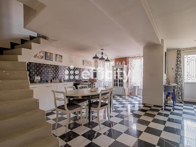 Vente Maison de ville 6 pièces 181 m2 Bussieres