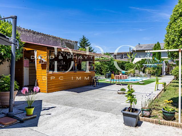 Vente Maison 6 pièces 237 m2 Montesquieu Volvestre