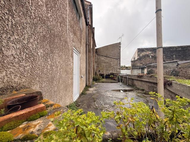 Vente Maison de ville 6 pièces 95 m2 Saint Pierre d'Amilly