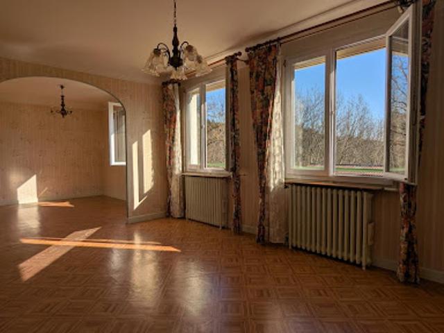 Vente Maison de ville 6 pièces 97 m2 Saint Rémy sur Durolle