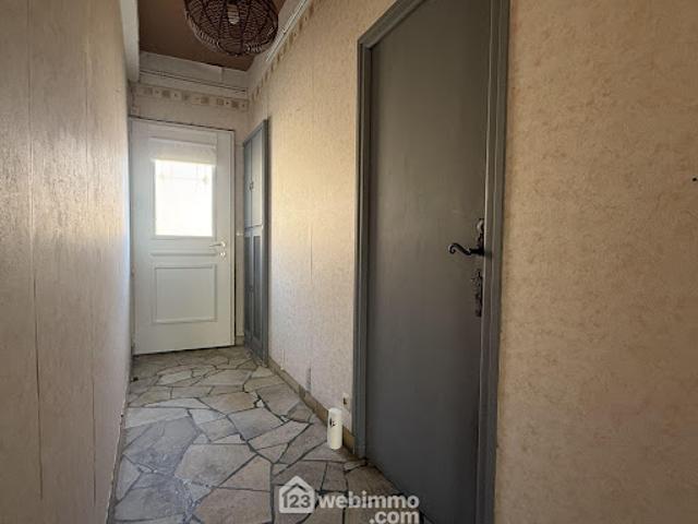 Vente Maison de ville 8 pièces 216 m2 Neuville de Poitou