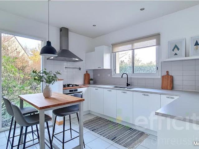 Vente Maison de ville 8 pièces 211 m2 Cesson sevigne