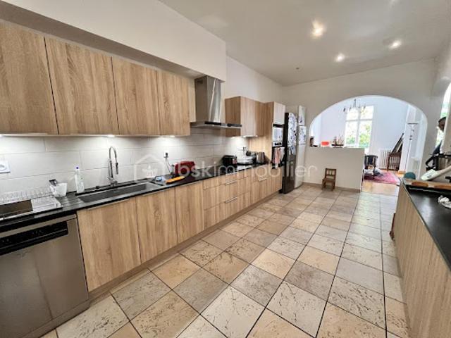 Vente Maison de ville 8 pièces 220 m2 Perpignan