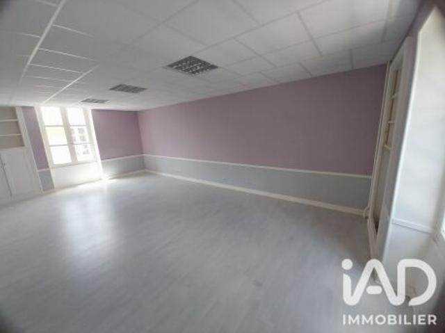 Vente Maison de ville 8 pièces 243 m2 Montmorillon