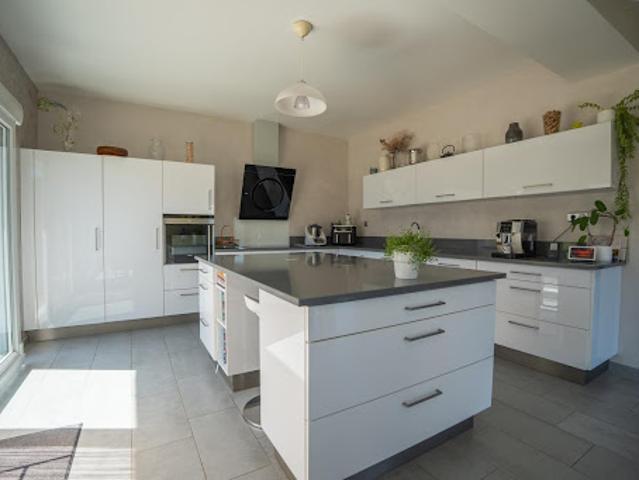 Vente Maison de ville 8 pièces 250 m2 Sassenage