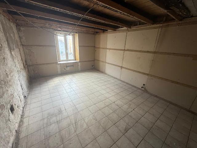 Vente Maison de ville 8 pièces 265 m2 Domjulien