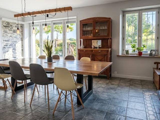 Vente Maison de ville 9 pièces 187 m2 Saint Pierre d'Albigny