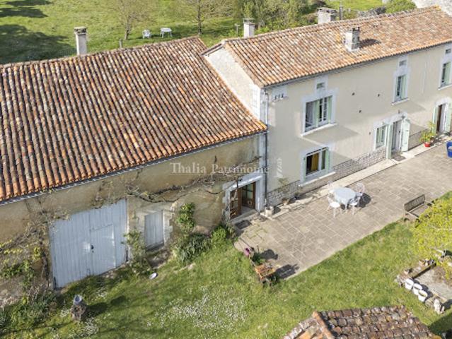 Vente Maison 9 pièces 215 m2 Mareuil