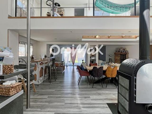 Vente Maison 4 pièces 175 m2 Desvres