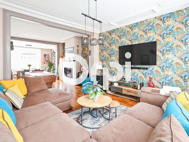 Vente Maison 6 pièces 210 m2 Hondschoote
