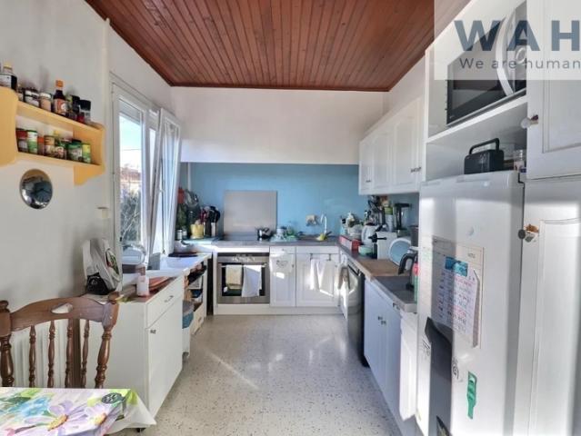 VENTE MAISON T4 120m2 SUR 365m2 DE PARCELLE CELLENEUVE 3