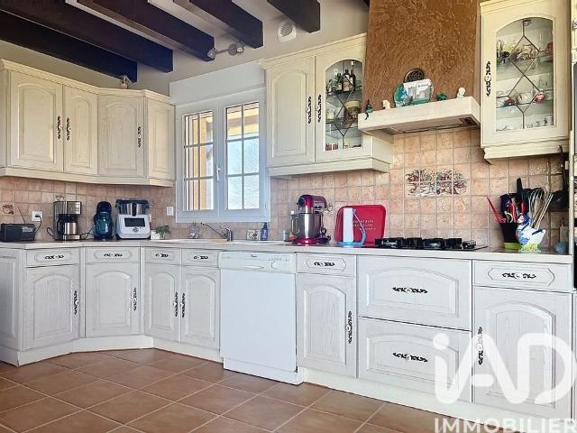 Vente Maison traditionnelle 5 pièces 187m² Vergoignan